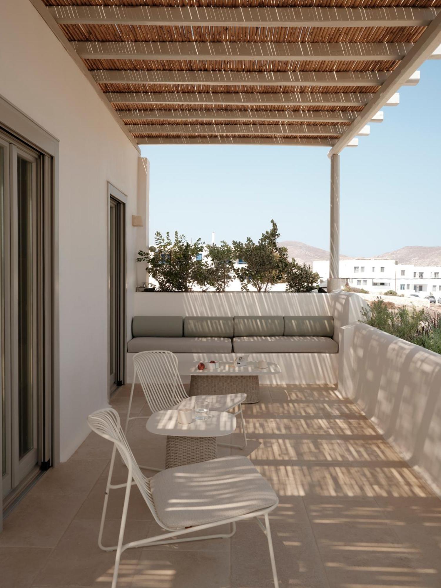 Akria Seaside Suites Naoussa Exterior foto