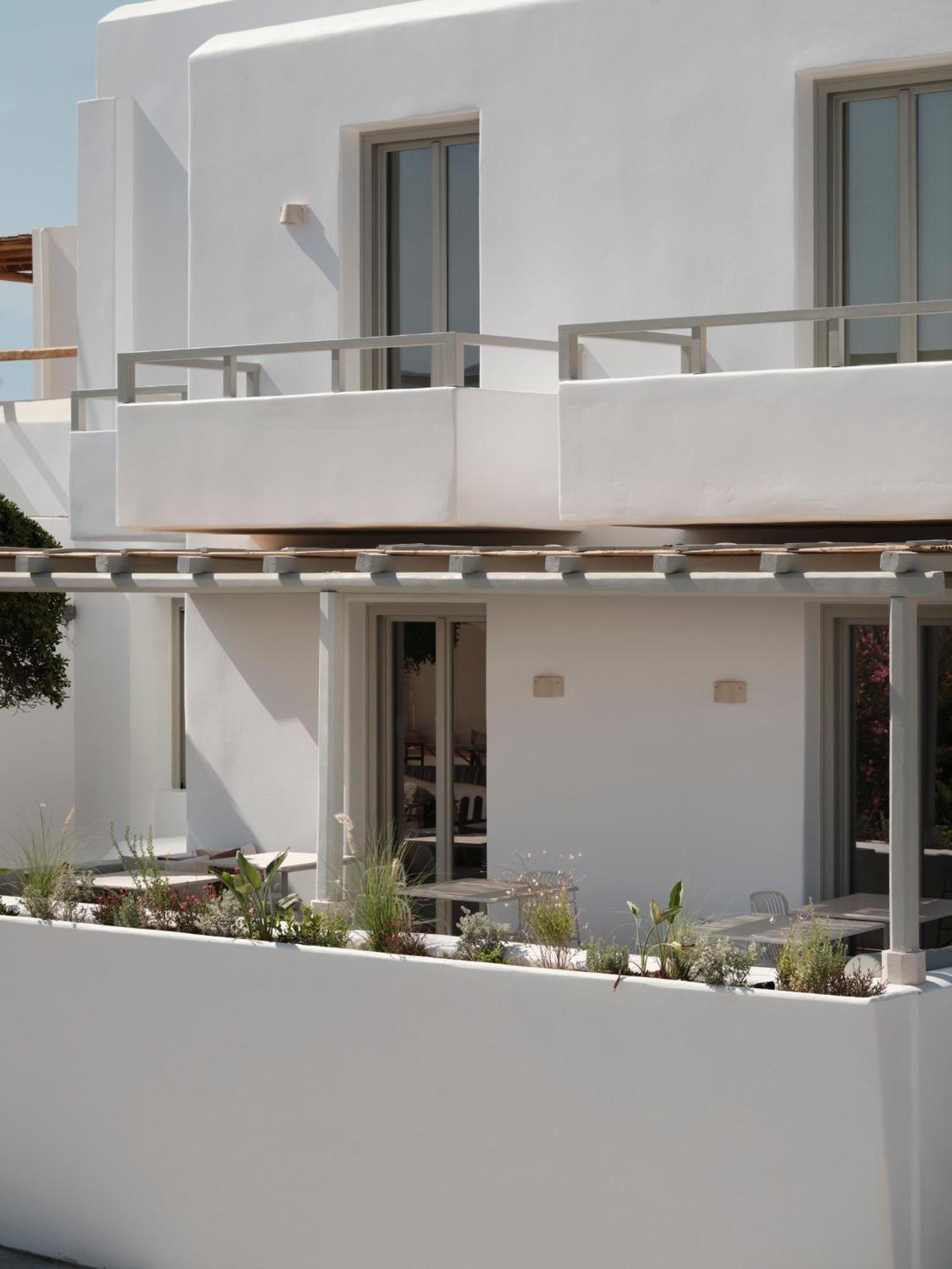 Akria Seaside Suites Naoussa Exterior foto