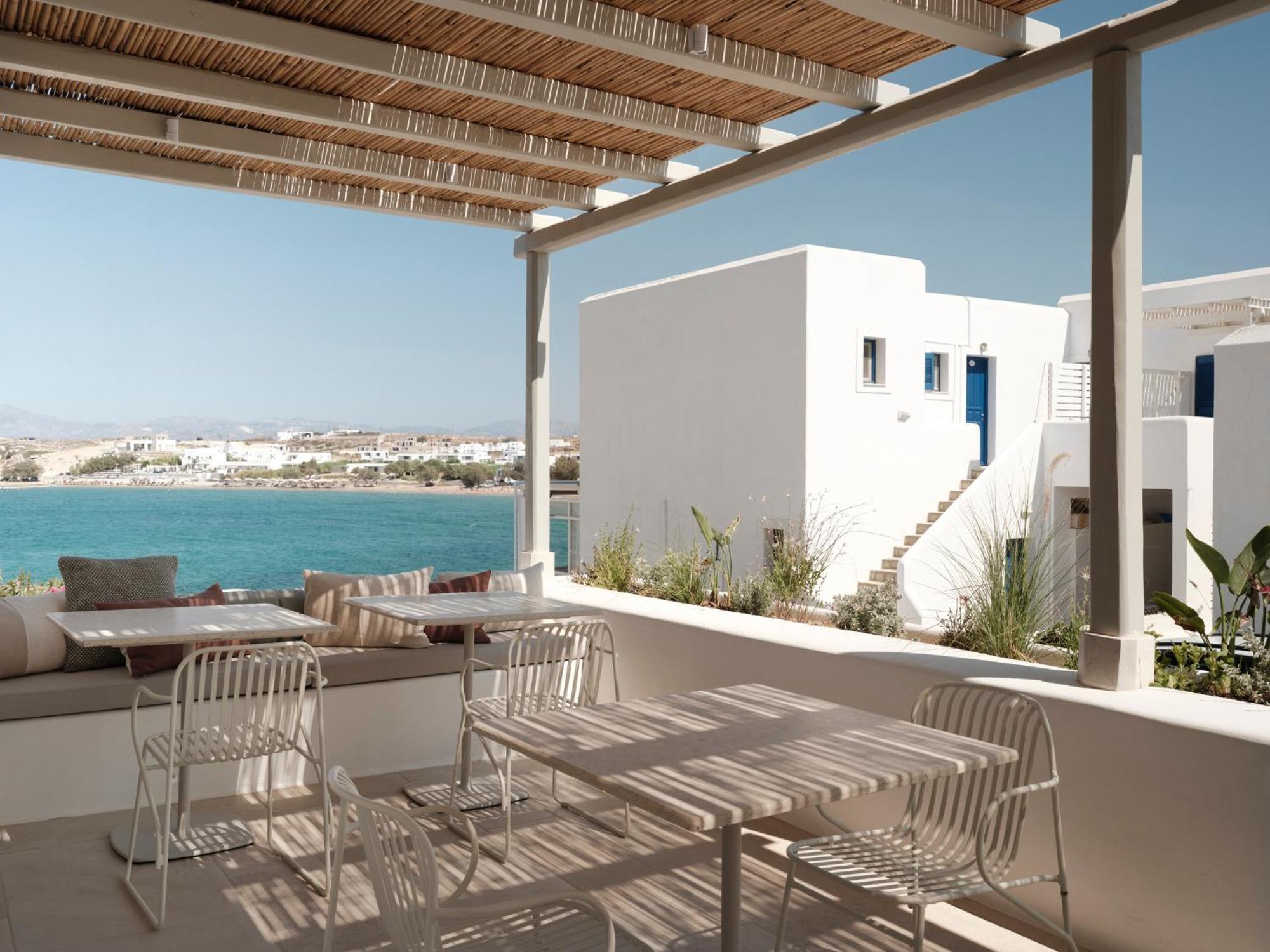 Akria Seaside Suites Naoussa Exterior foto